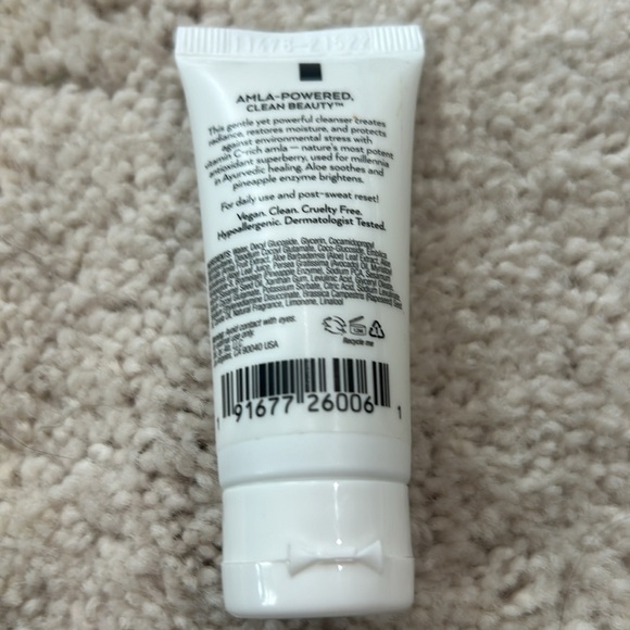 Alo Enzyme Facial Cleanser Mini - Picture 2 of 2